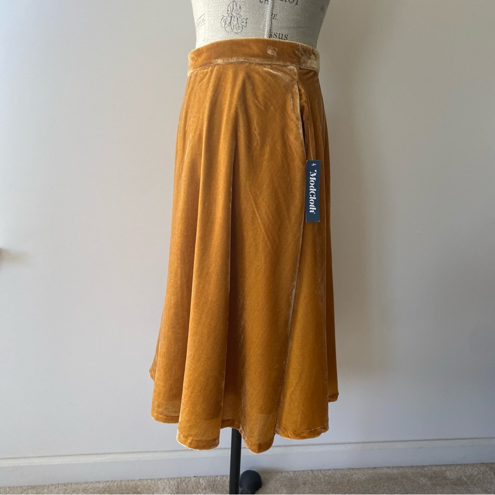 ModCloth Mustard Velvet A-Line Skirt - Picture 2 of 9